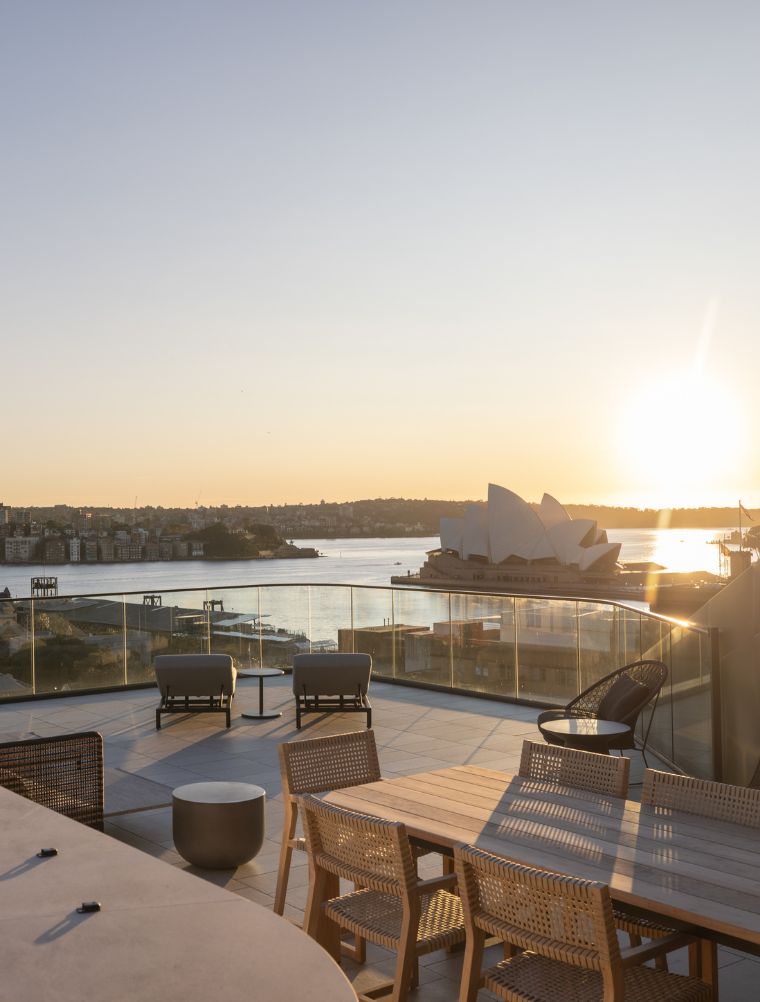 Copy of Dark Blue Yellow and Red Modern Geometric Gym Equipment Product Features Facebook Post (1800 x 945 px) (760 x 1002 px) (3)